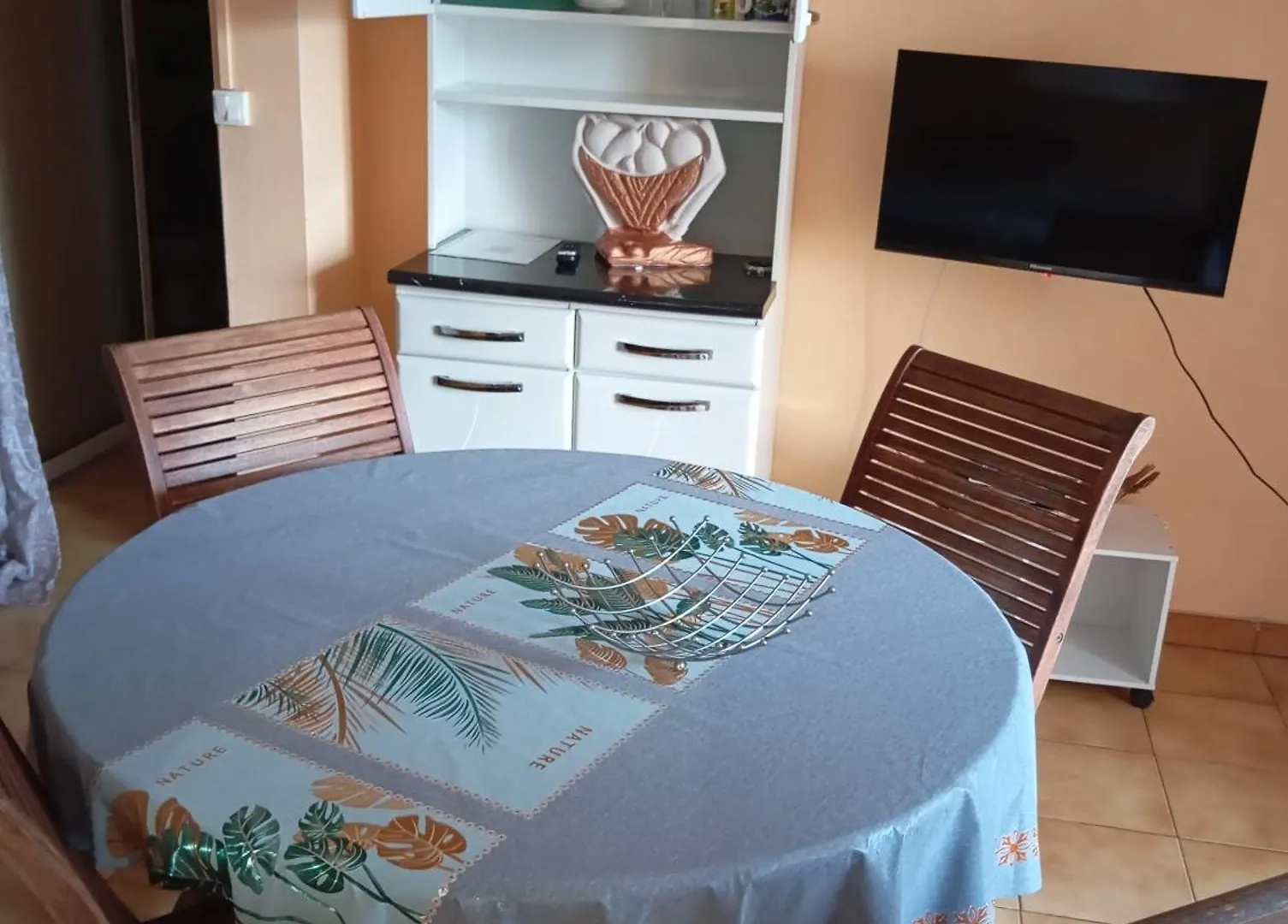 Appartement La Colombe 3 à Riviere-Salee